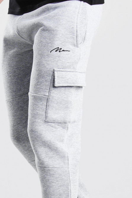 MAN Signature Panelled Cargo Jogger